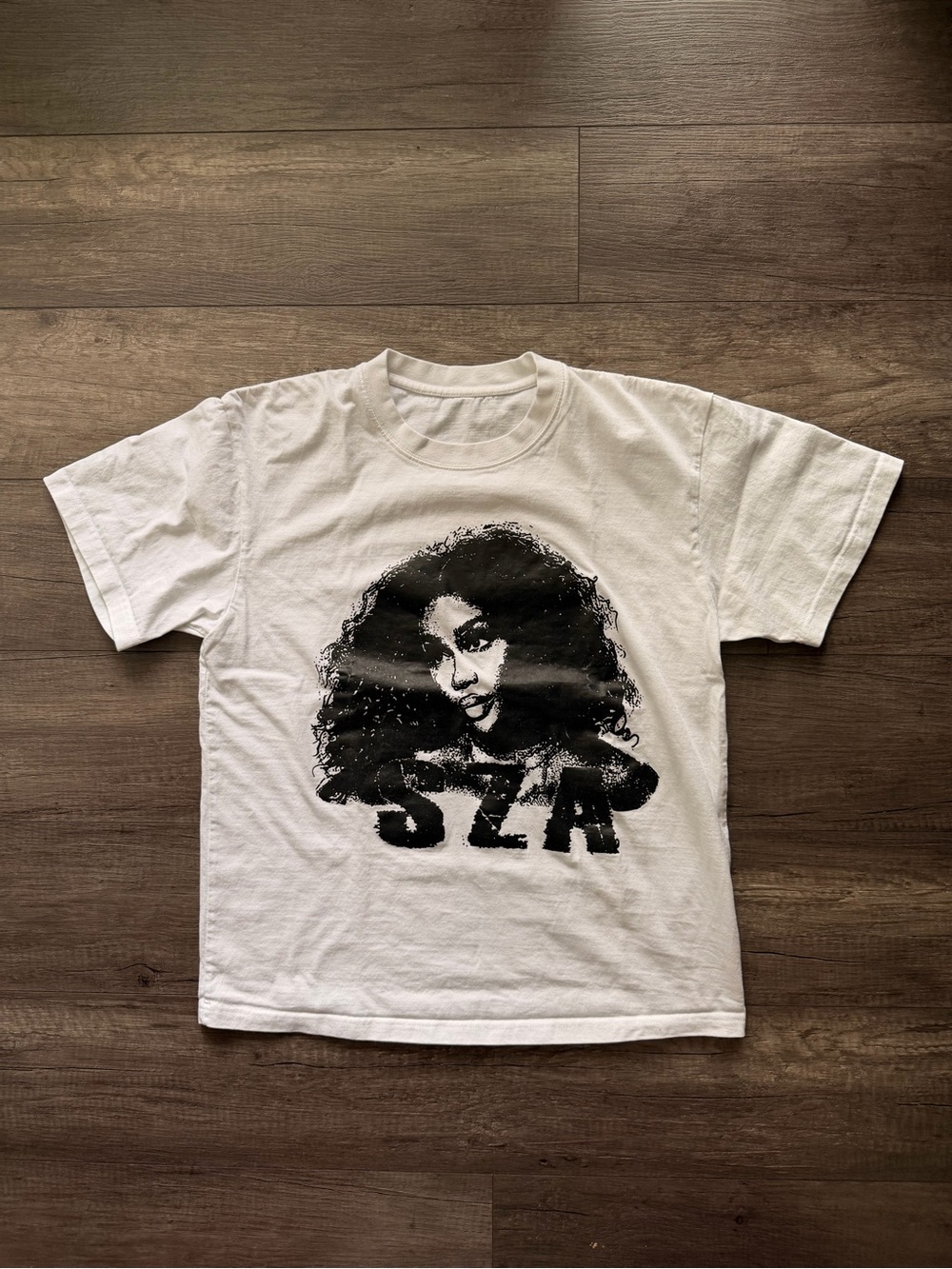 SZA TEE S